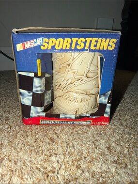 1997 NASCAR SPORTSTEINS 3-D Dale Earnhardt Sculptured Relief Hoffbrau Beer Mug